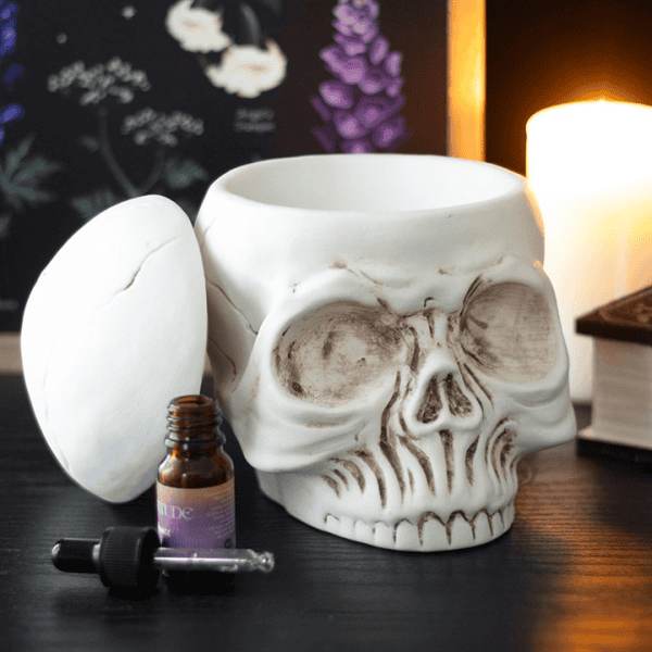 Weathered Skull Oil Burner and Wax Warmer Weathered Skull Oil Burner and Wax Warmer